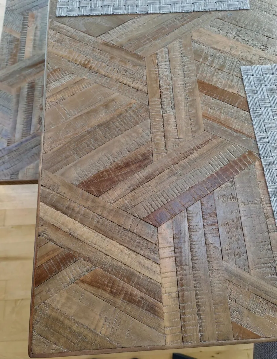 Table bench and 4 chairs - Image 4