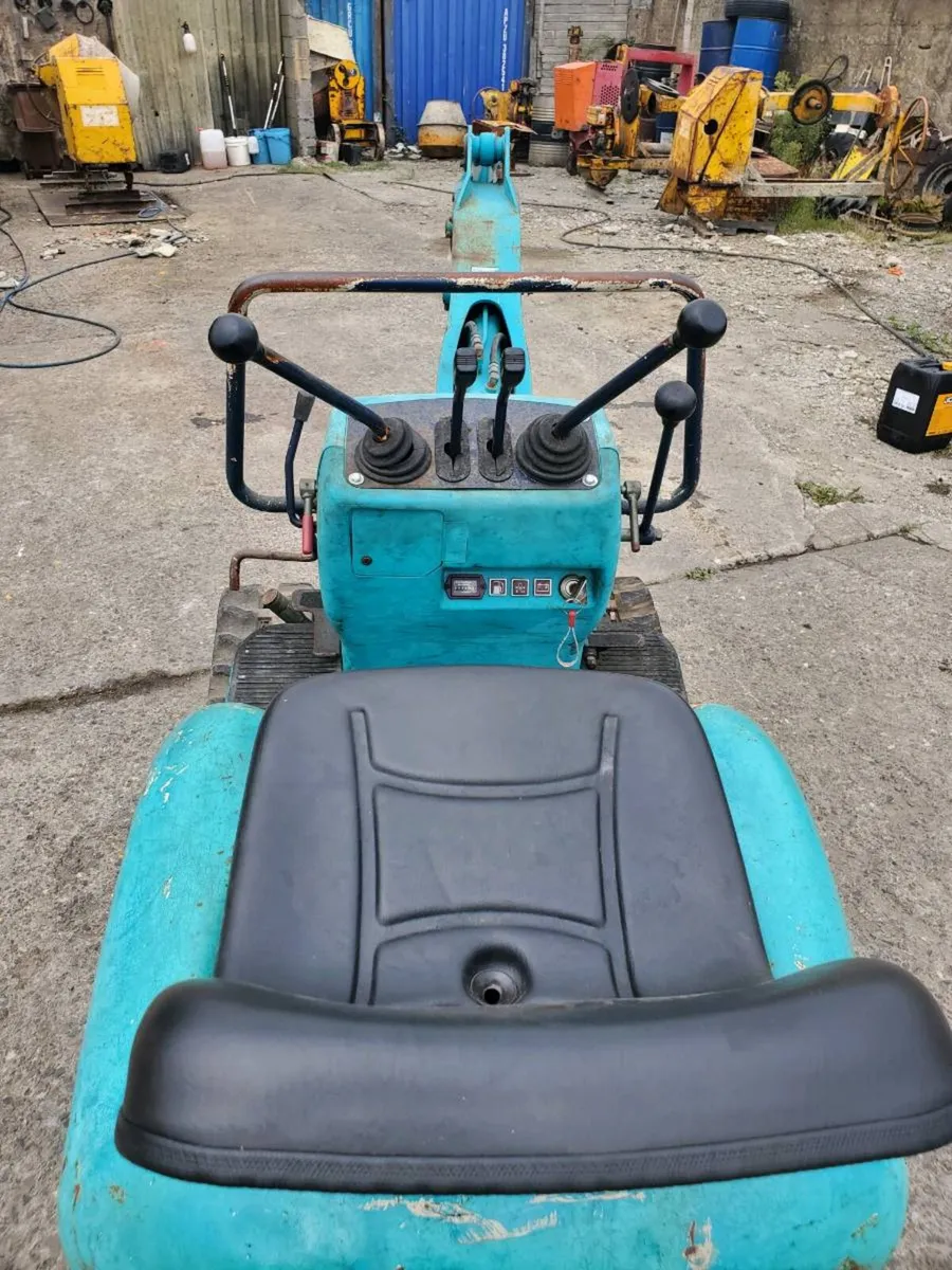 Kubota micro digger - Image 1