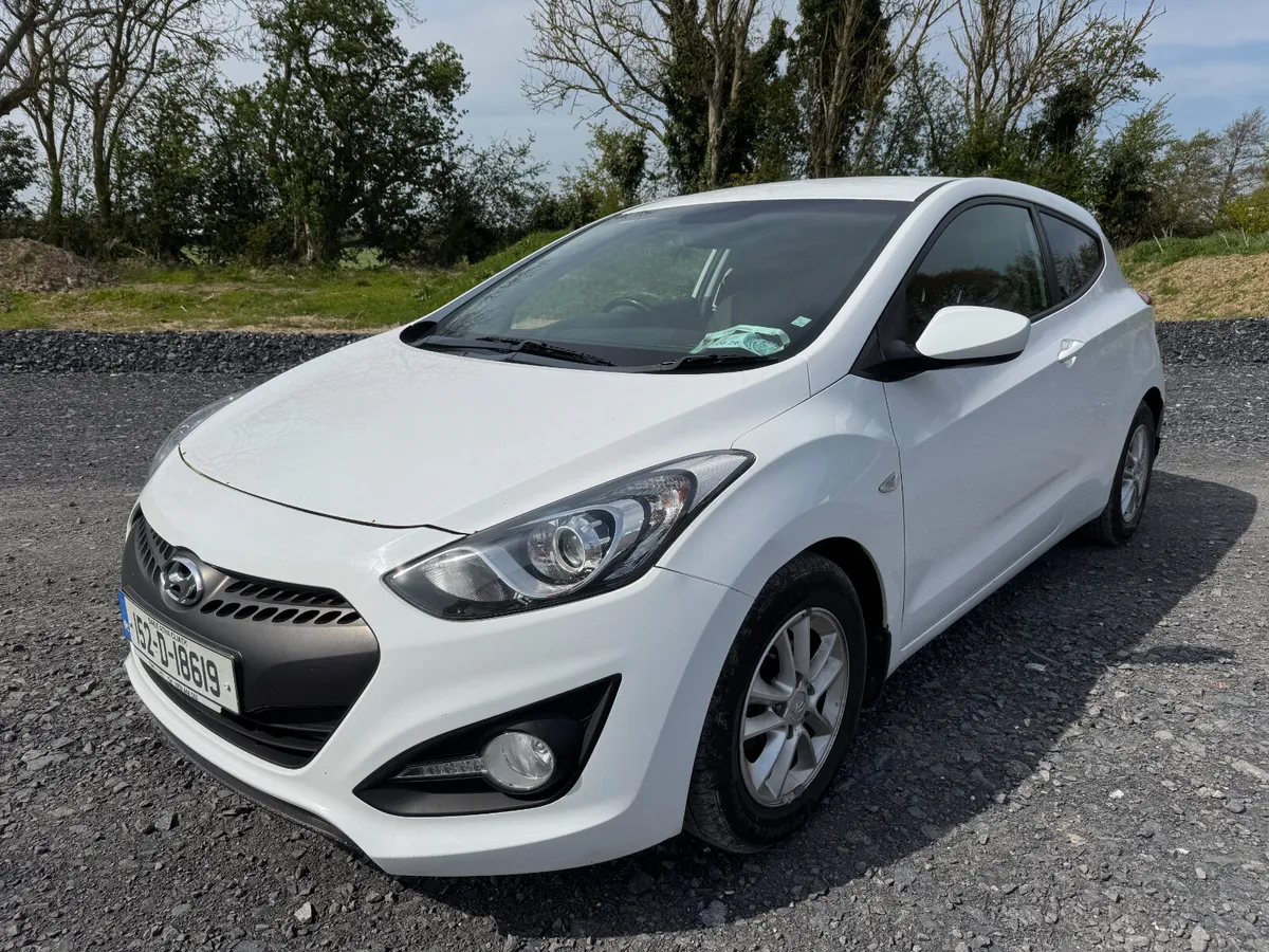 BID ONLINE NOW - 2015 HYUNDAI I30 VAN FOR AUCTION - Image 1