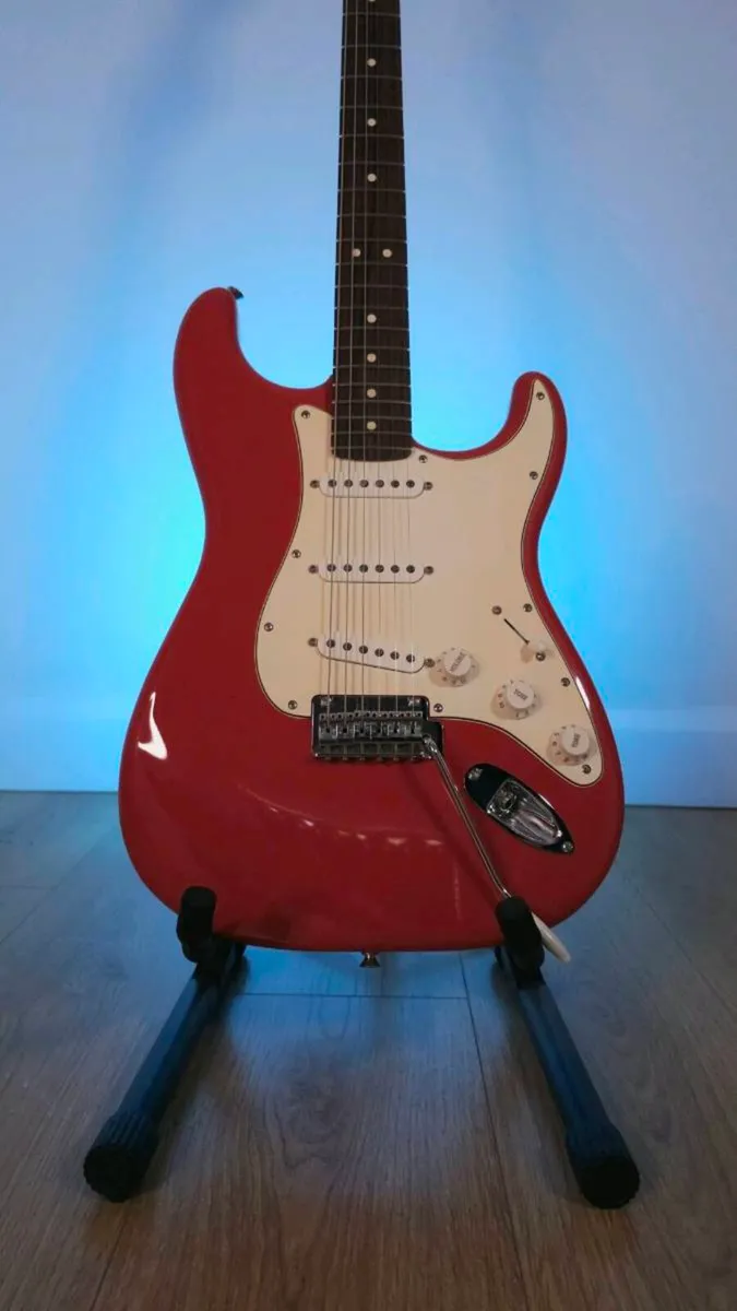 Fender Stratocaster Player Series, Fiesta Red - Image 3