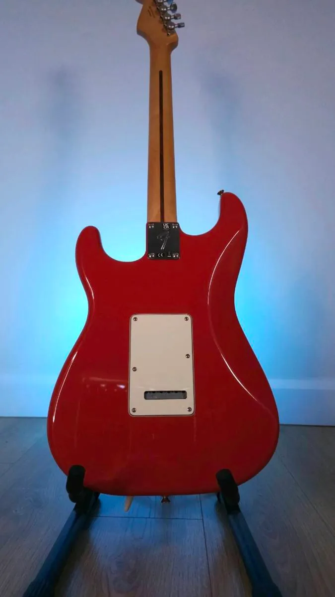 Fender Stratocaster Player Series, Fiesta Red - Image 4