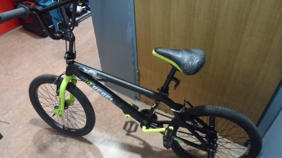 BMX Bike - Image 2