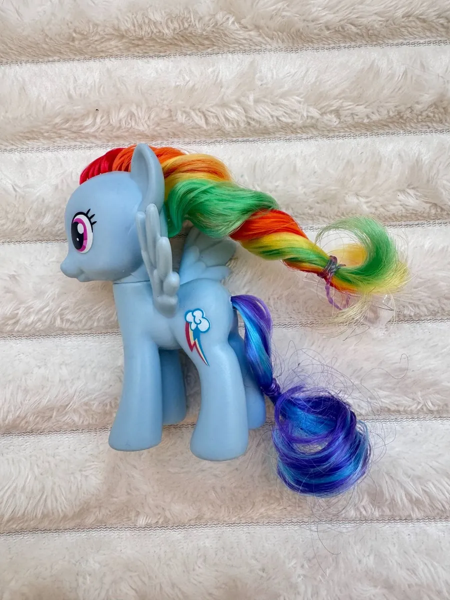 Reboot Series Rainbow Dash Royal Spin-Along Chario - Image 2
