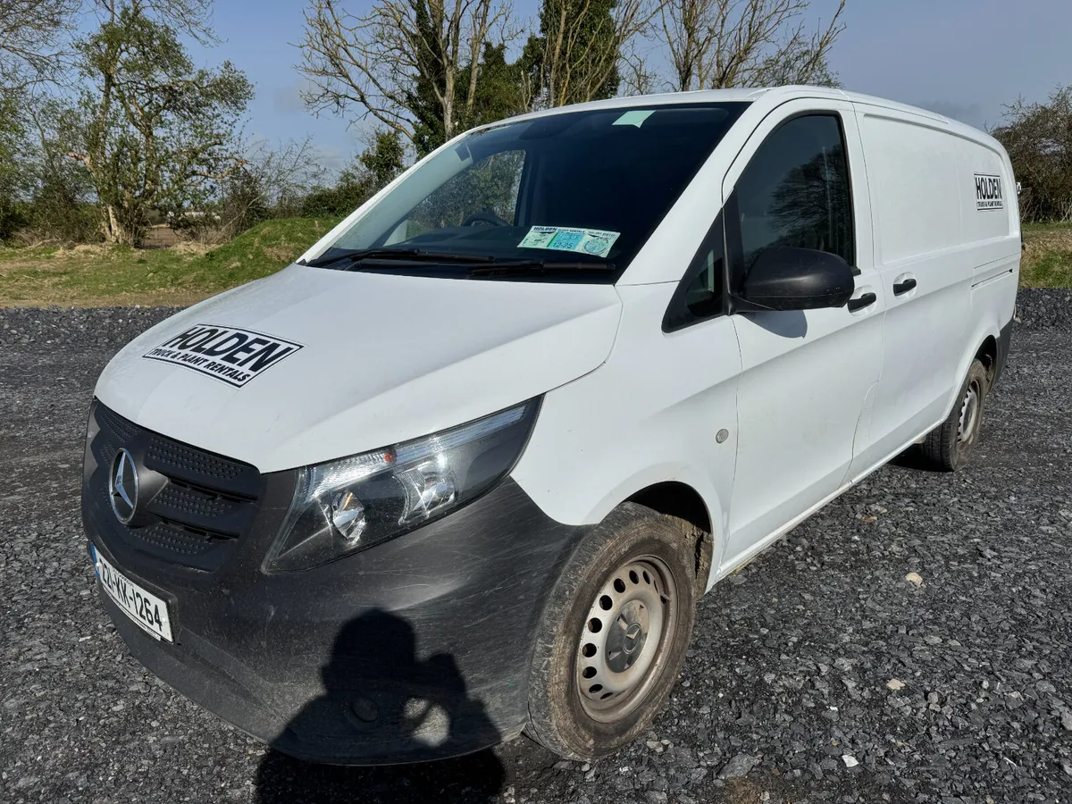 BID ONLINE NOW- UNRESERVED 2022 MERCEDES BENZ VITO - Image 1