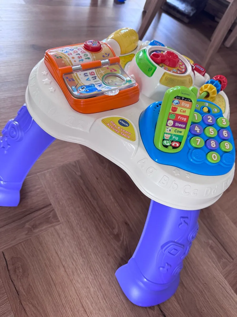 V-tech baby play & learn activity table - Image 1