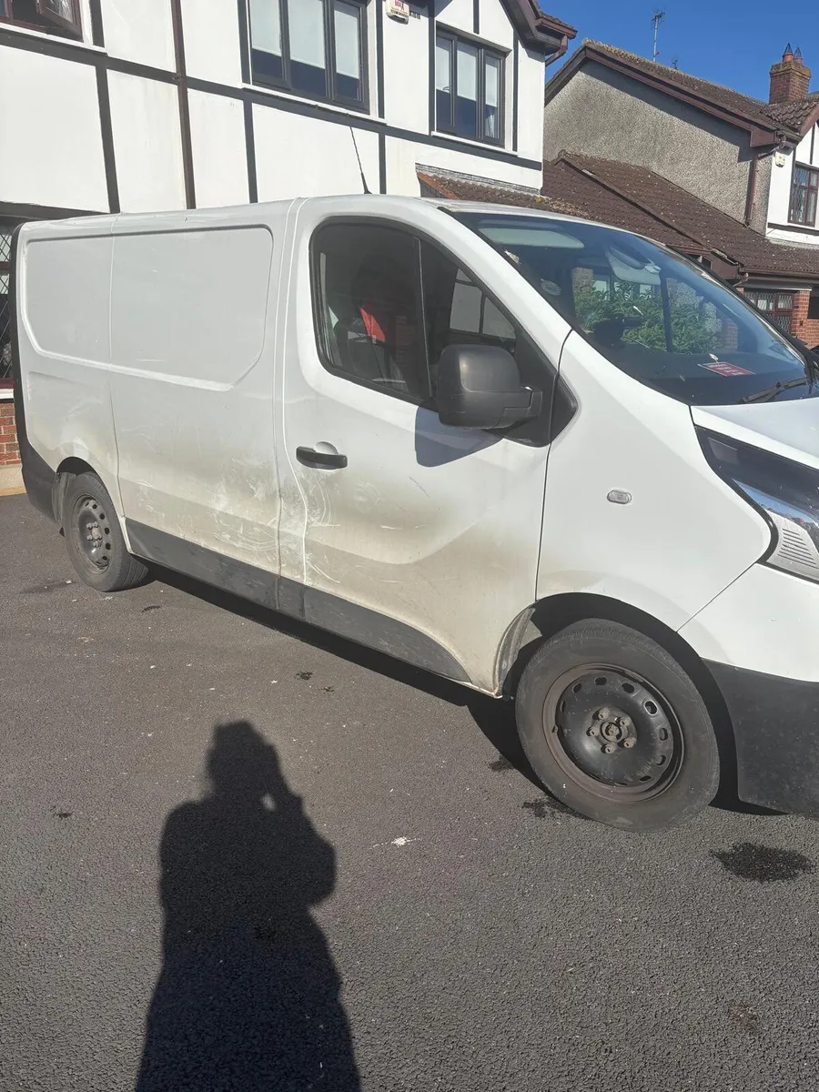 2019 Renault Trafic 175,000KM - Image 2