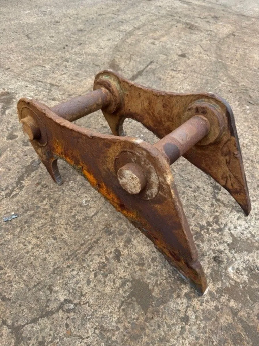 20 ton linkage - Image 1