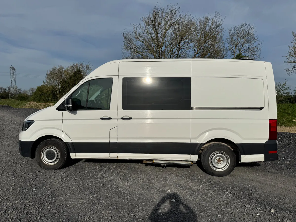 BID ONLINE NOW - UNRESERVED 2018 VW CRAFTER CONVER - Image 2