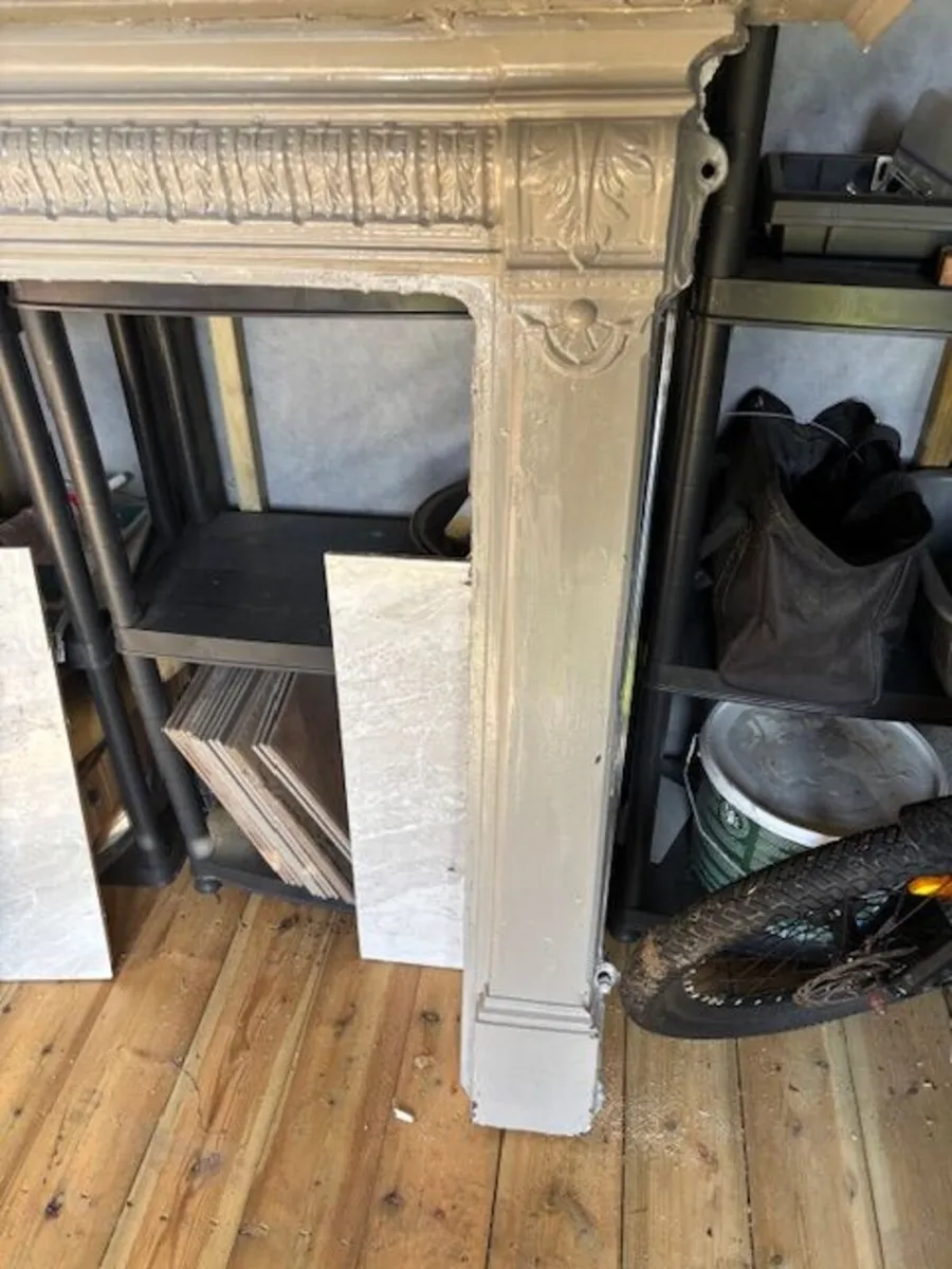 Cast Iron Fire Place € 110 - Image 2