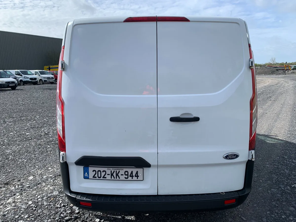 BID ONLINE NOW - UNRESERVED FORD TRANSIT CUSTOM - Image 4
