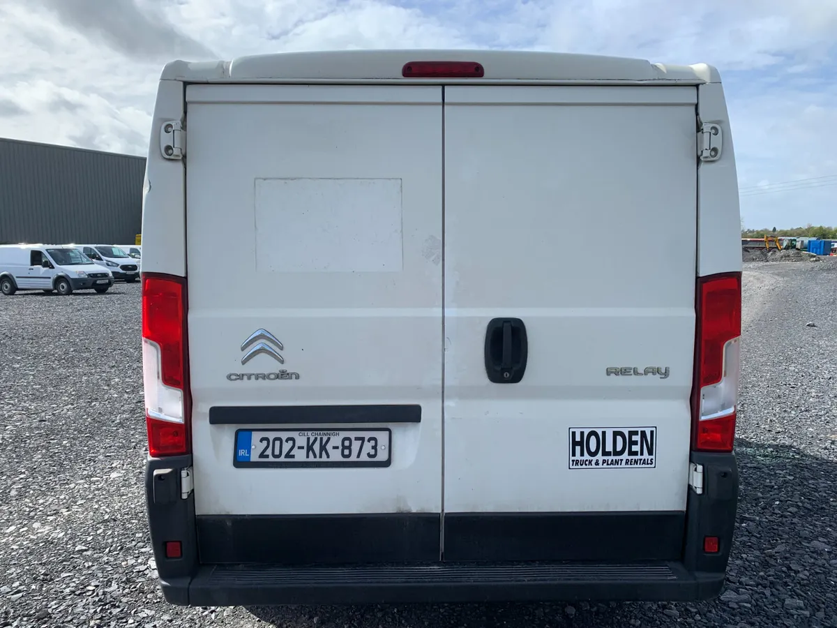 BID ONLINE NOW - UNRESERVED CITROEN RELAY VAN - Image 4