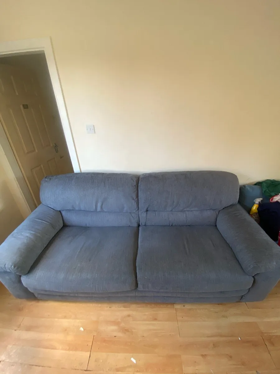 Couch/ free - Image 2