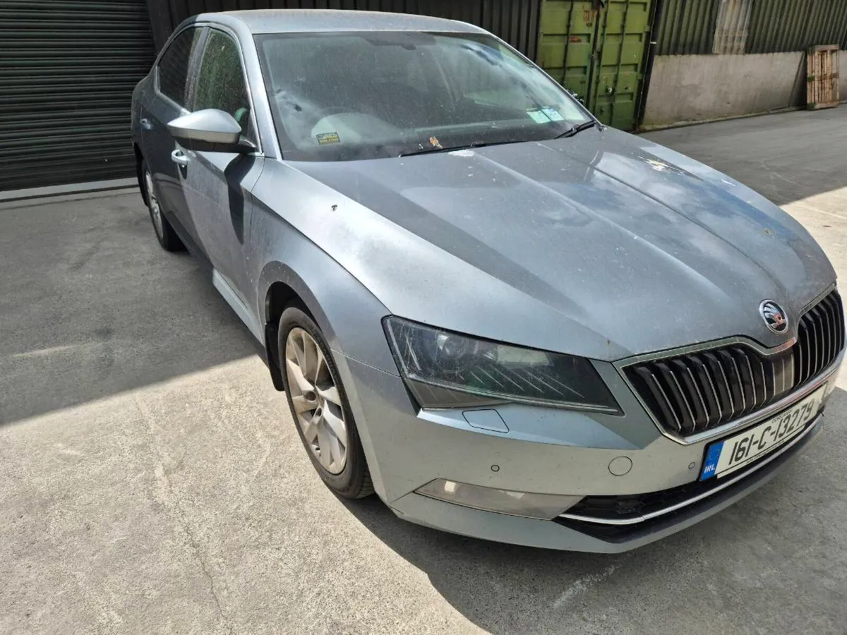 Skoda Superb 2016 - Image 2