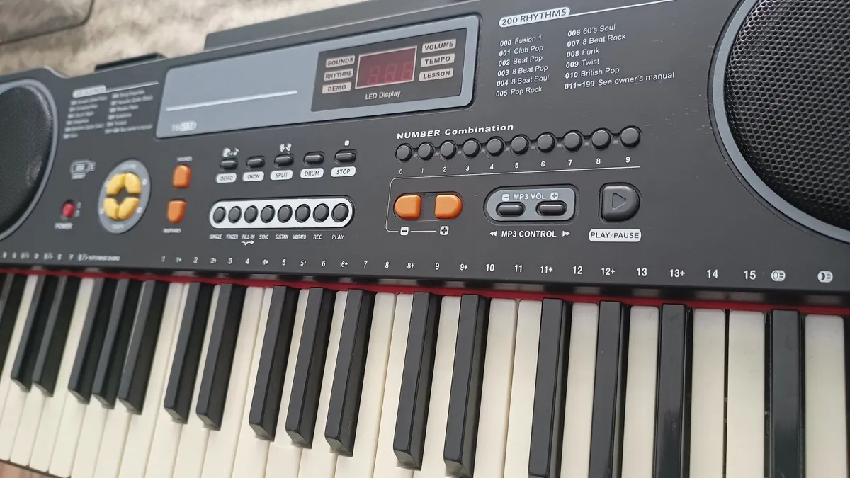 Keyboard for Parts/Repair - Image 3