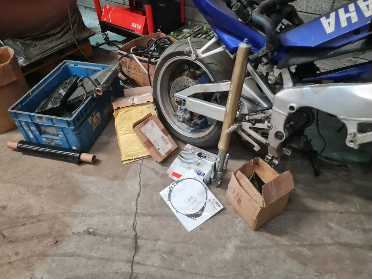 Yzf 1000 R1 2001 - Image 2