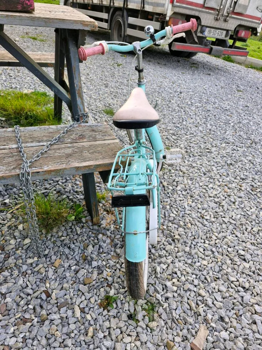 Kids bike - Image 3