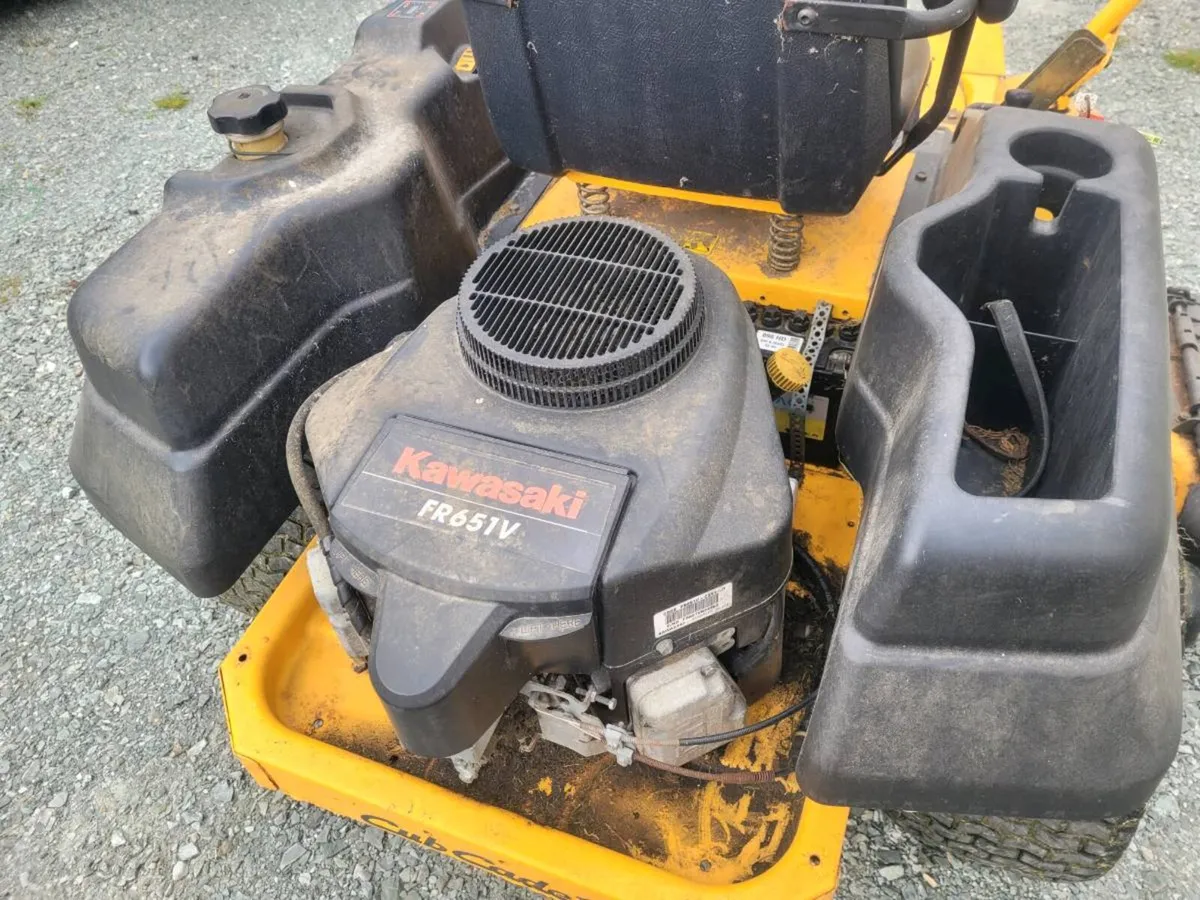 Cub cadet zeroturn - Image 4