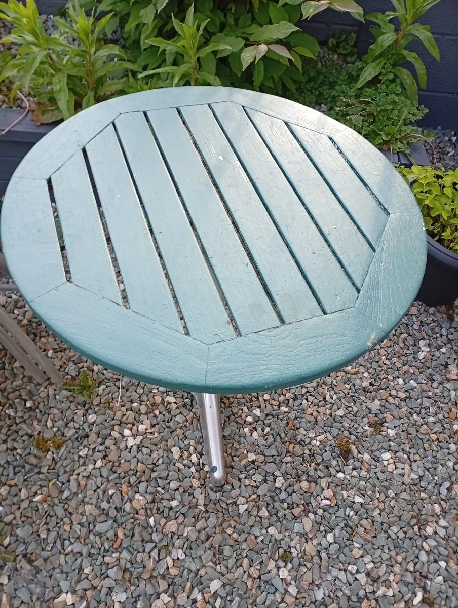 Garden table and chairs - Image 3