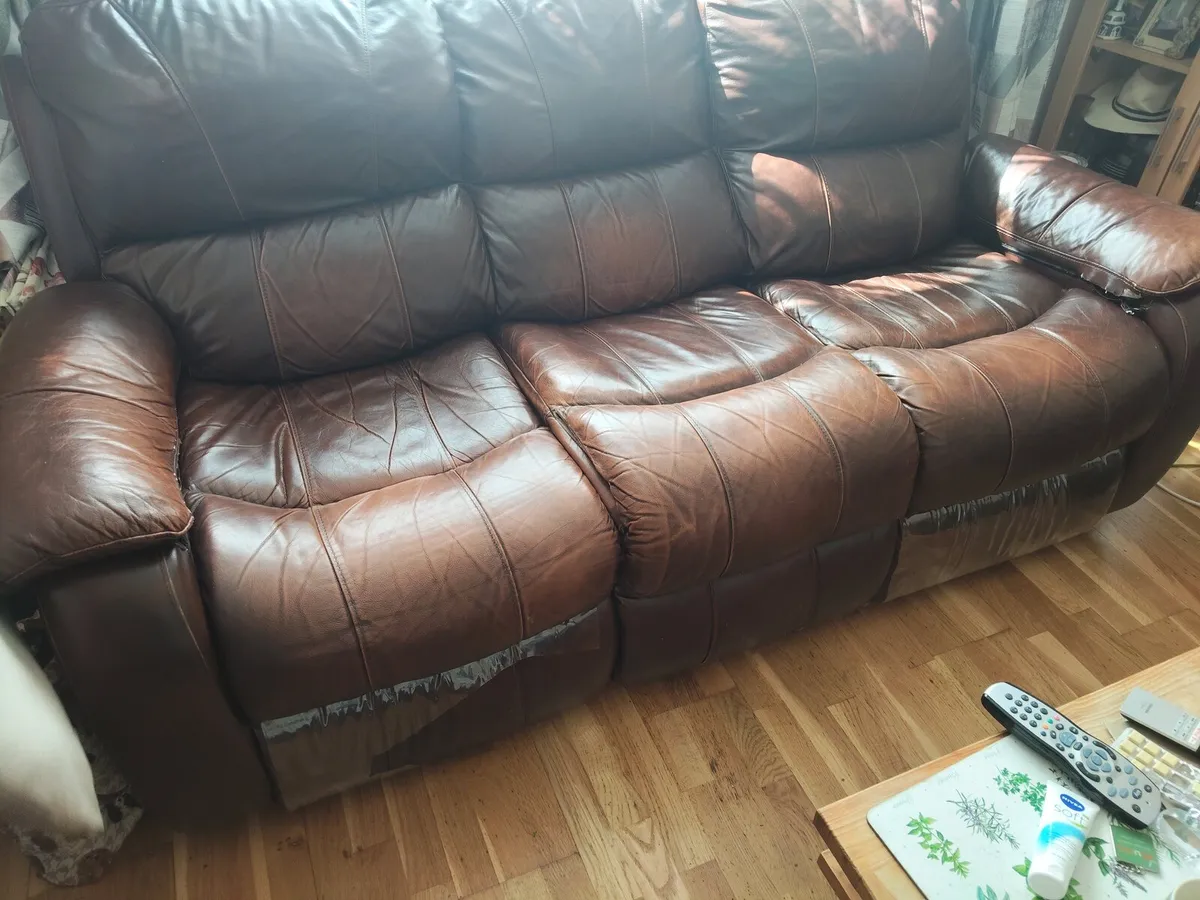 brown leather reclining sofa and chair - Image 2