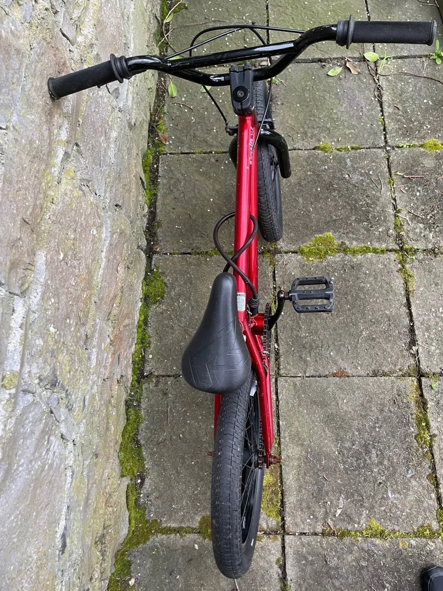 18 inch Ruption Newboy BMX bike - Image 2