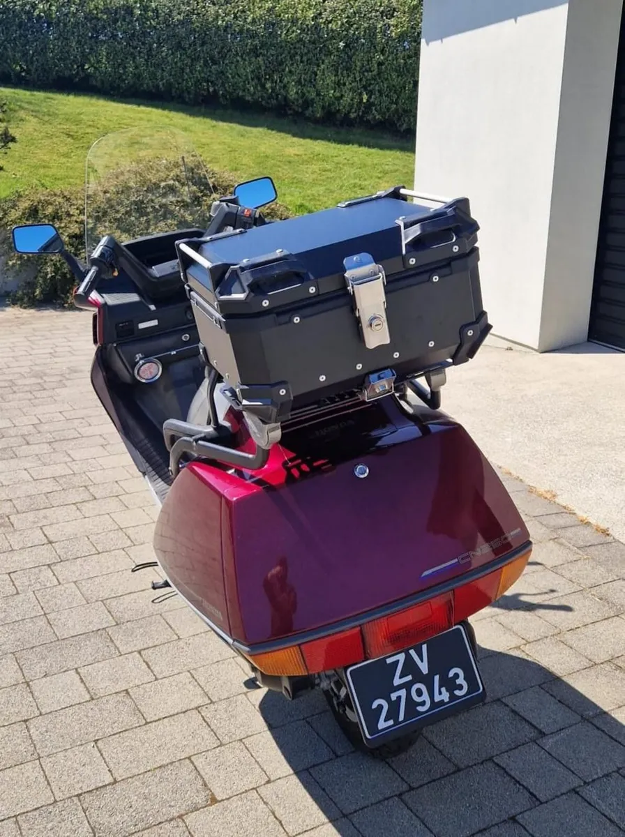 Honda Helix CN250 - Image 1