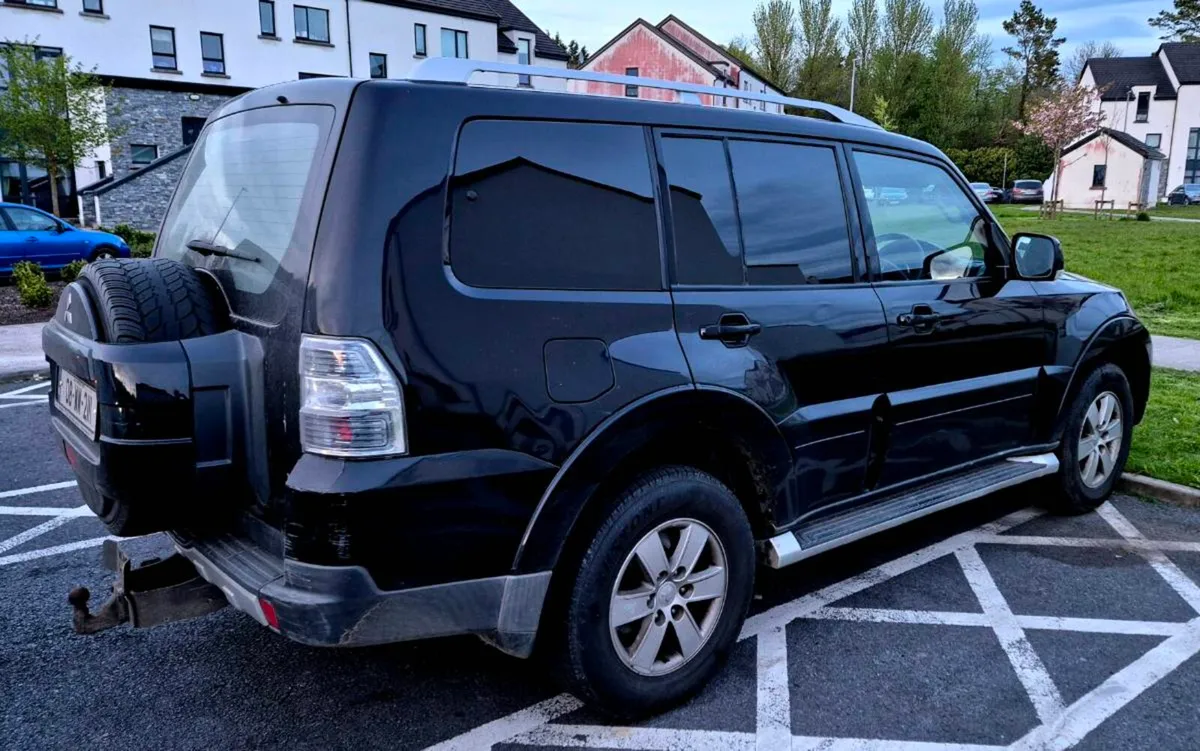 2008 Mitsubishi Pajero ▪︎ AUTOMATIC ▪︎ - Image 3