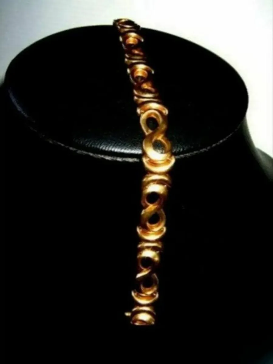 Vintage Hallmarked 9ct Gold Bracelet - Image 1