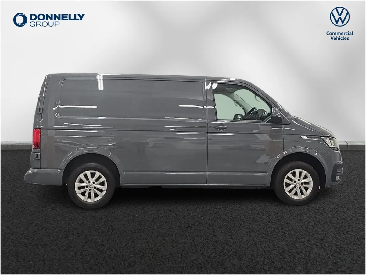 Volkswagen Transporter T28 Swb Diesel Highline - Image 4