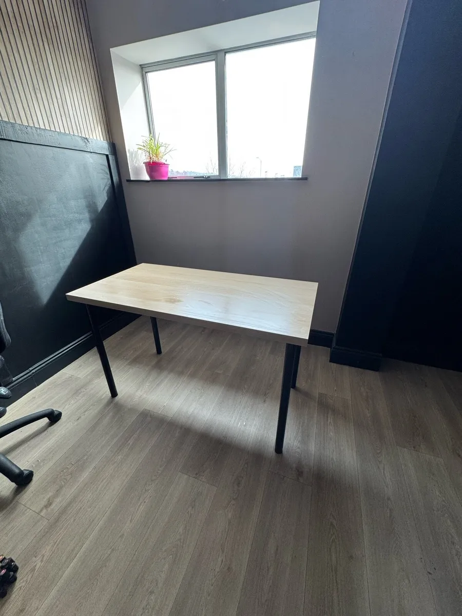 Table and Lamp - Image 3