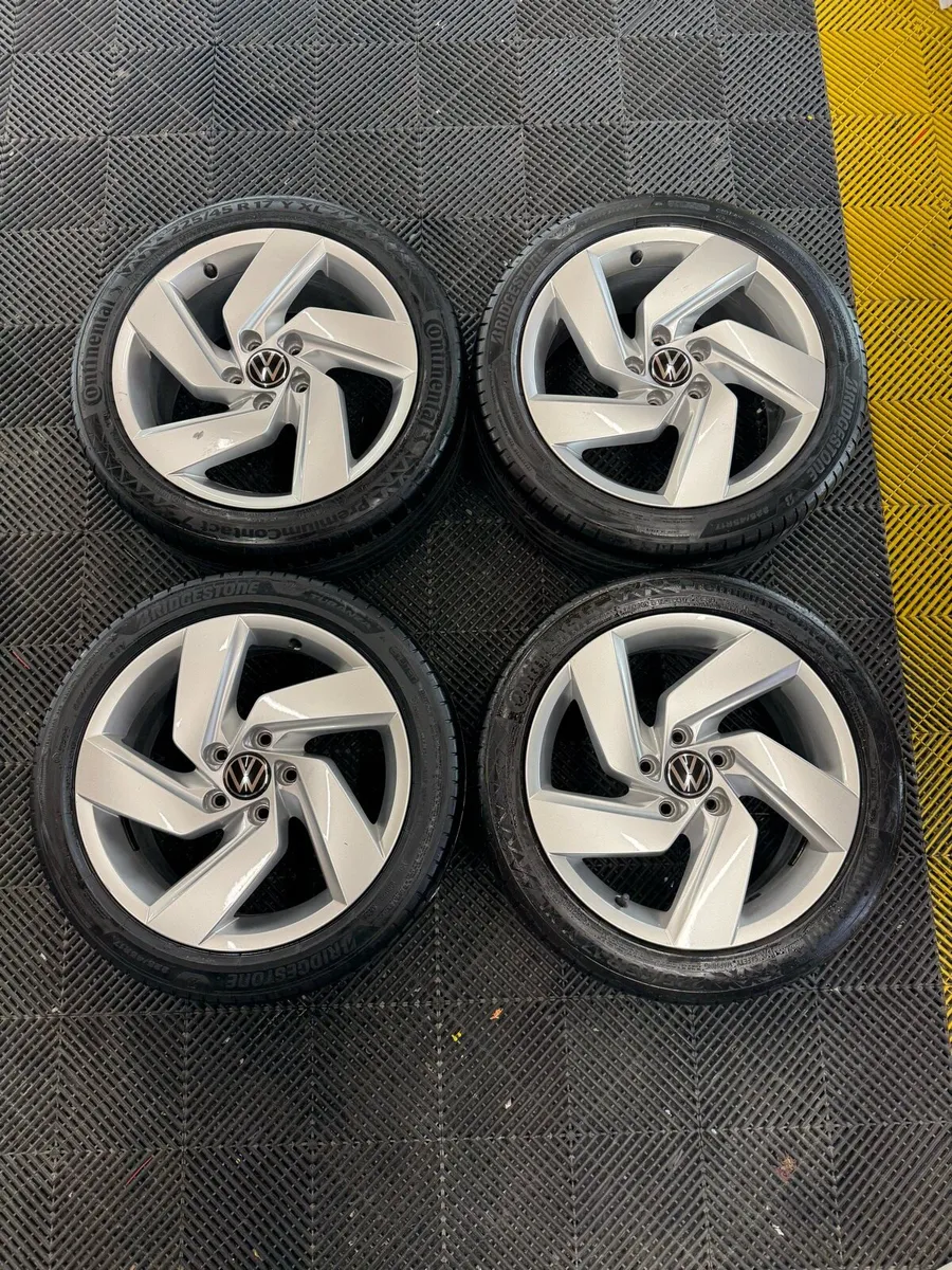 GENUINE 17” Volkswagen R-Line Alloys & Tires - Image 2