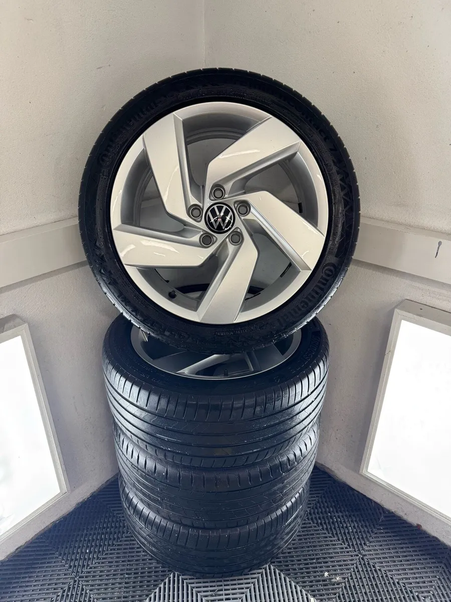 GENUINE 17” Volkswagen R-Line Alloys & Tires - Image 3
