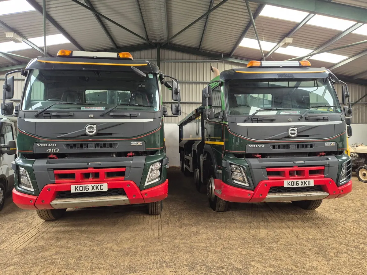 2016(late) Volvo FMX410 8x4 Charlton Tipper - Image 3