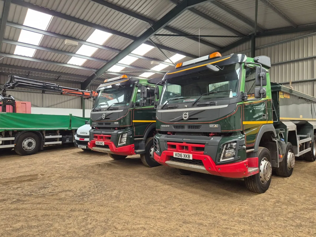 2016(late) Volvo FMX410 8x4 Charlton Tipper - Image 1