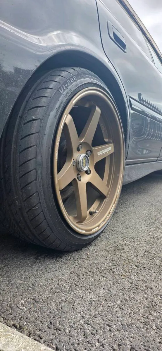 18x9.5 alloy wheels - Image 2