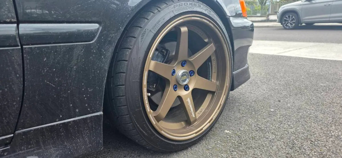 18x9.5 alloy wheels - Image 4