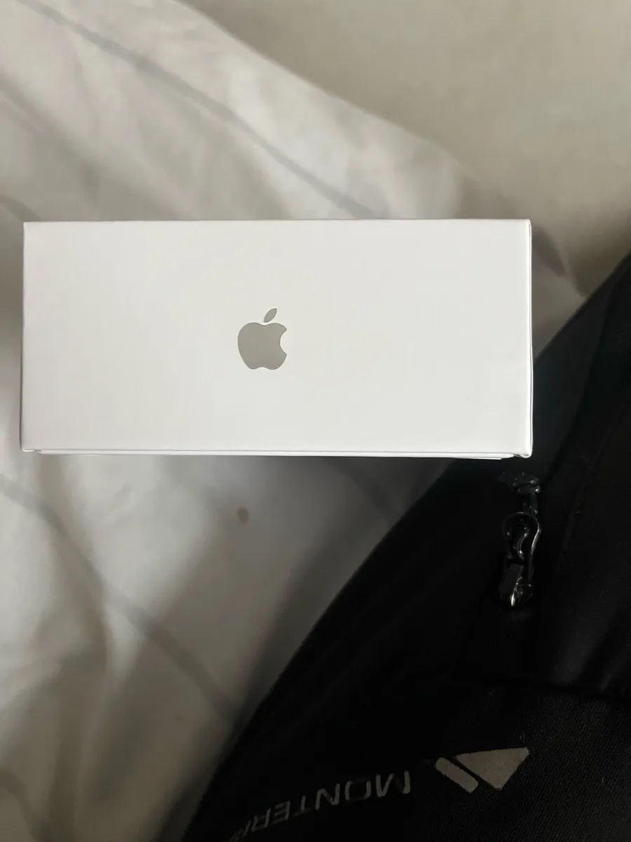 Apple AirPods Pro 2nd Generation NEW - Image 4