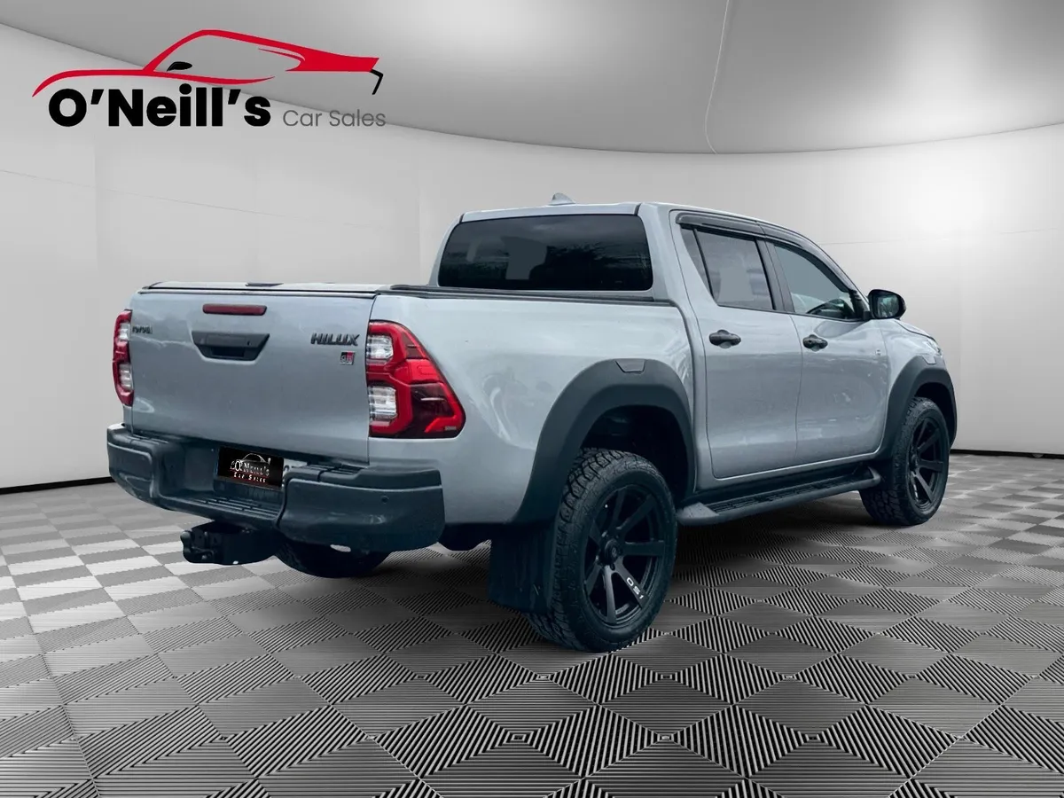 Toyota Hilux 2024 *NO VAT* 2.8 *GR SPORT* AUTO#303 - Image 3
