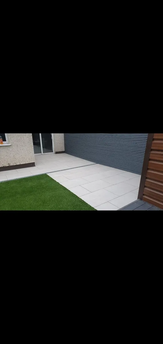 Artificial grass in 4m wide rolls - Image 2