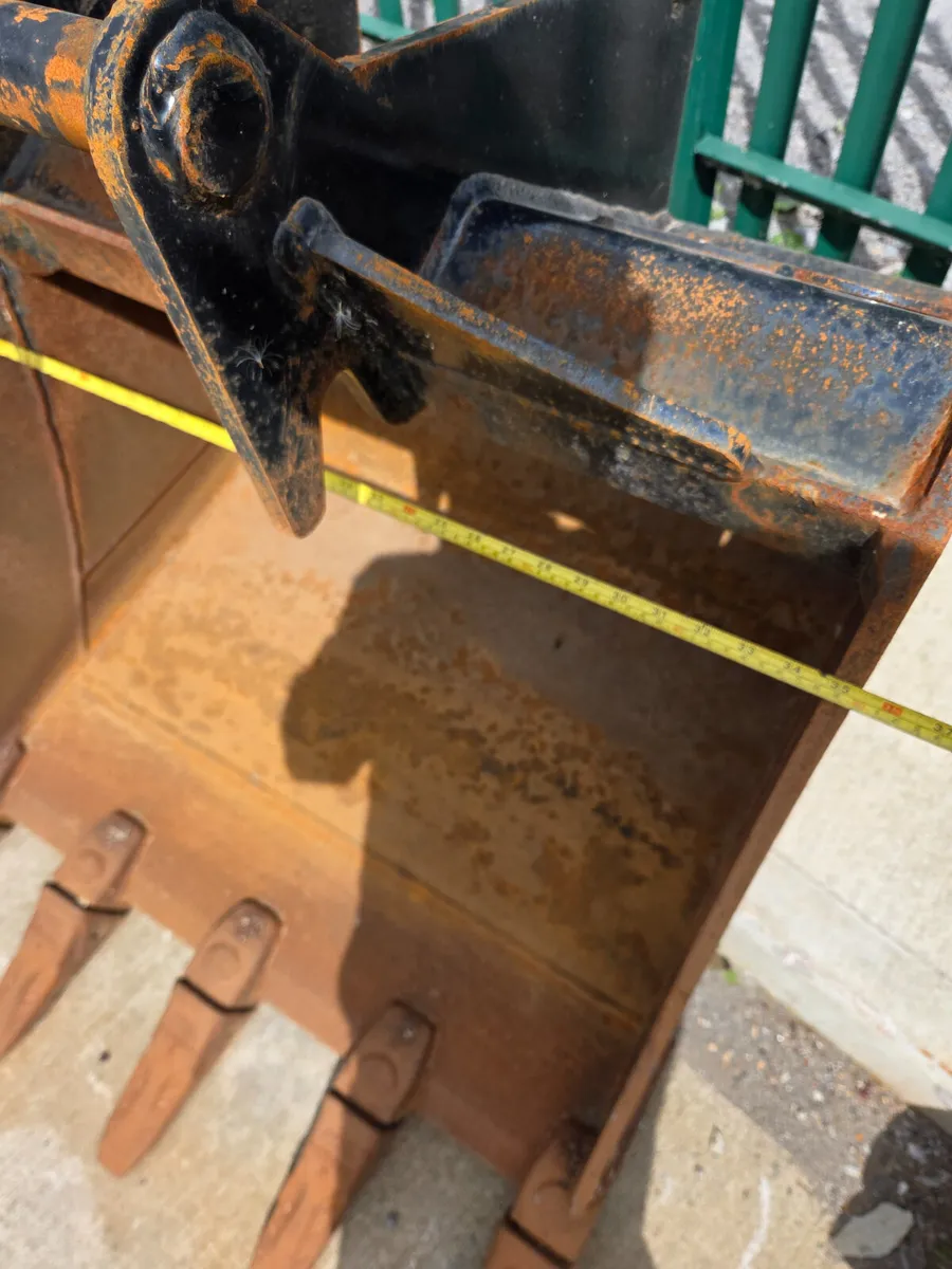 Titus S45 Buckets - Image 3