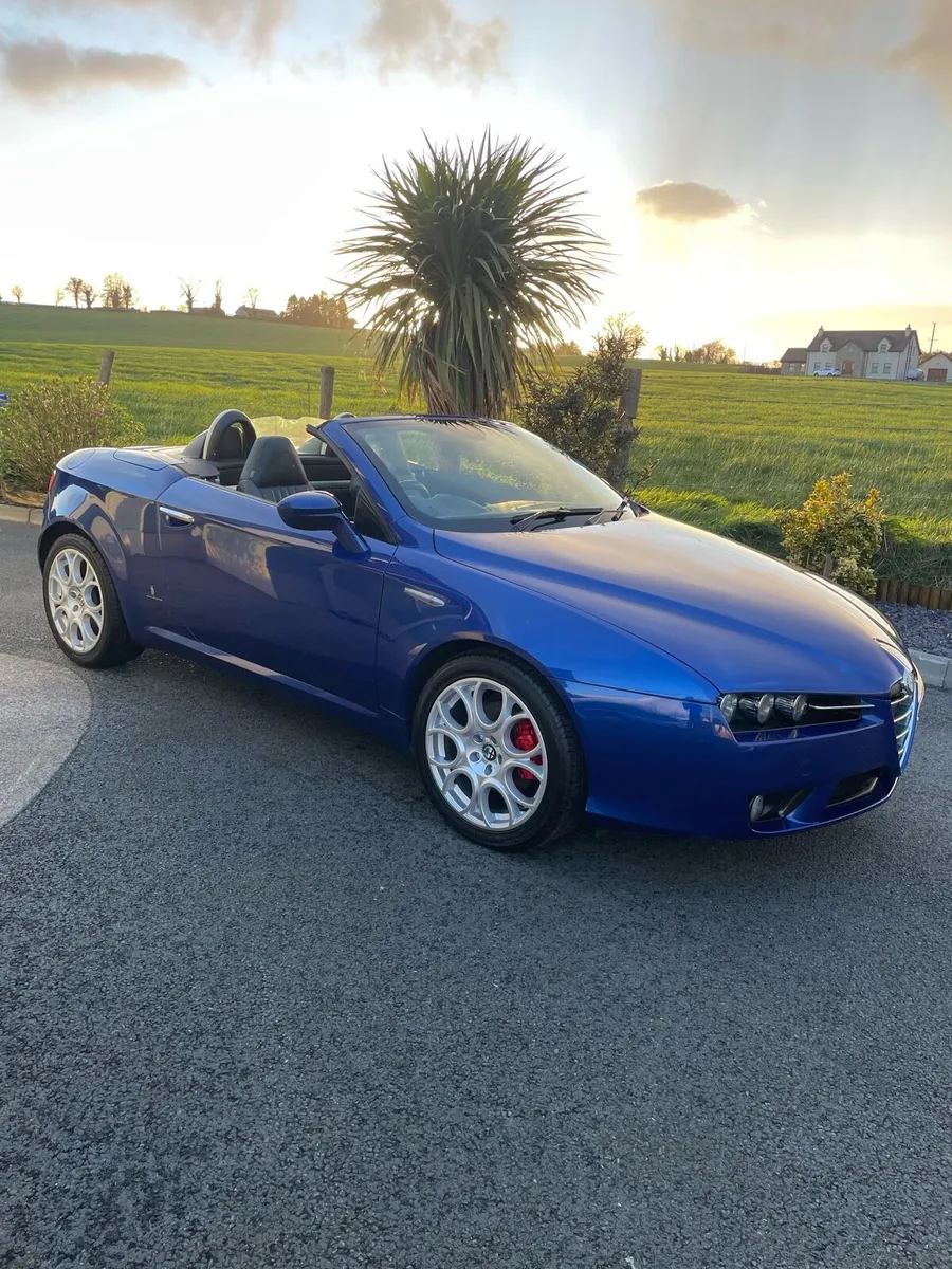 Alfa Romeo Spider - Image 1