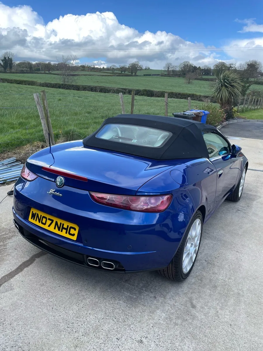Alfa Romeo Spider - Image 3