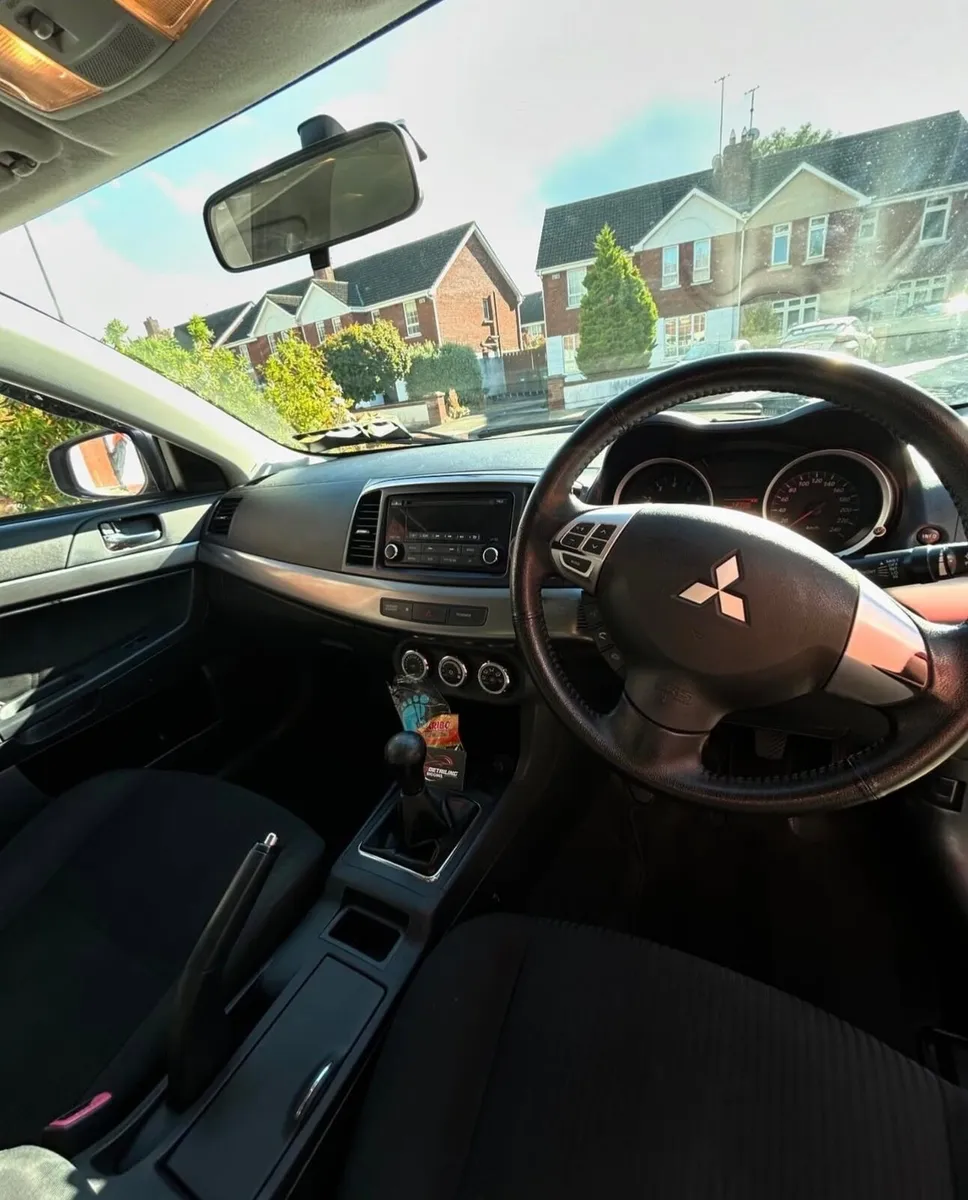 Mitsubishi Lancer 2015 - Image 4