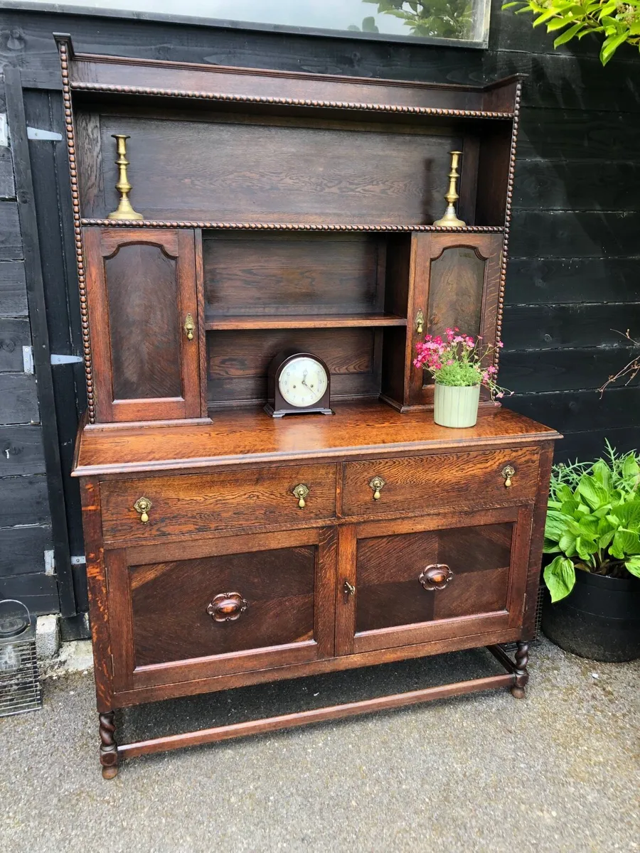 Antique Welsh dresser - Image 2