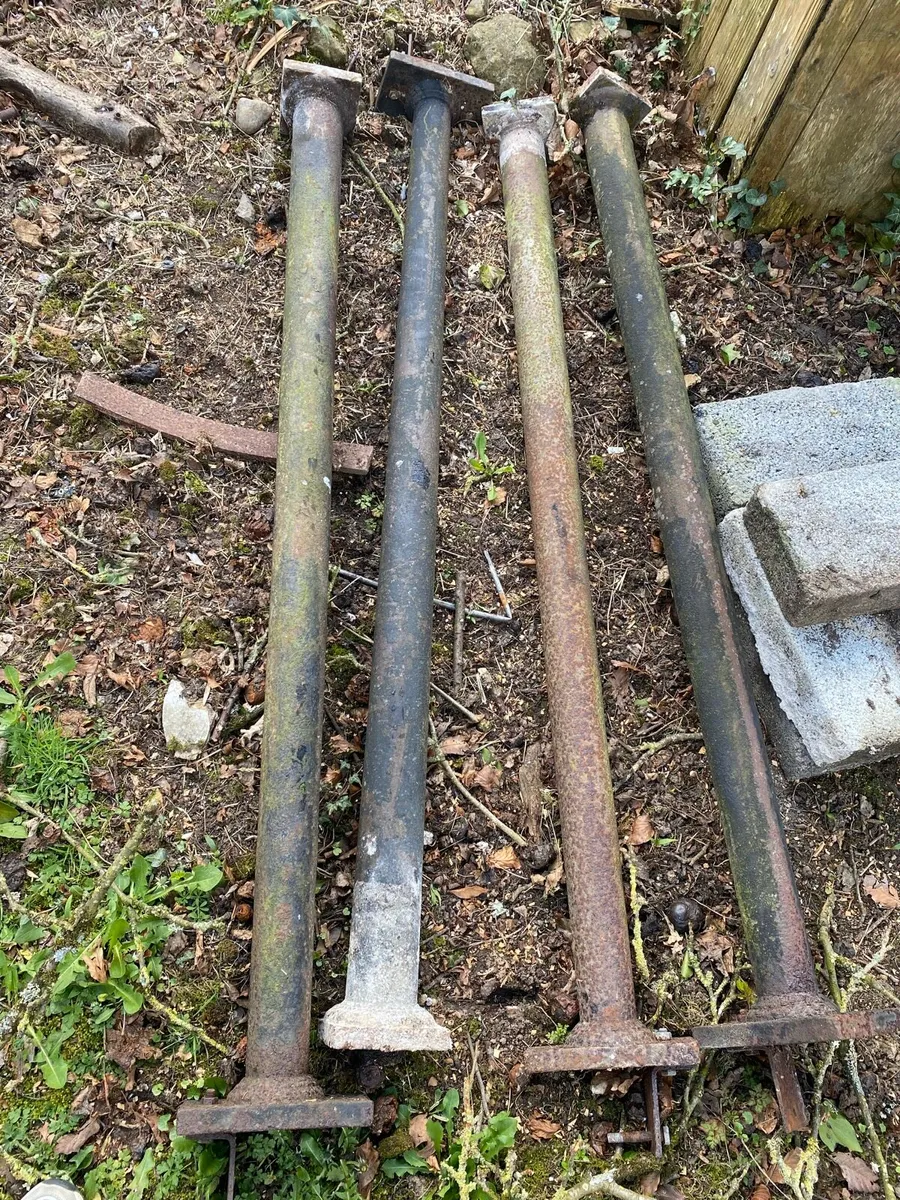 Cast Iron Columns - Image 3