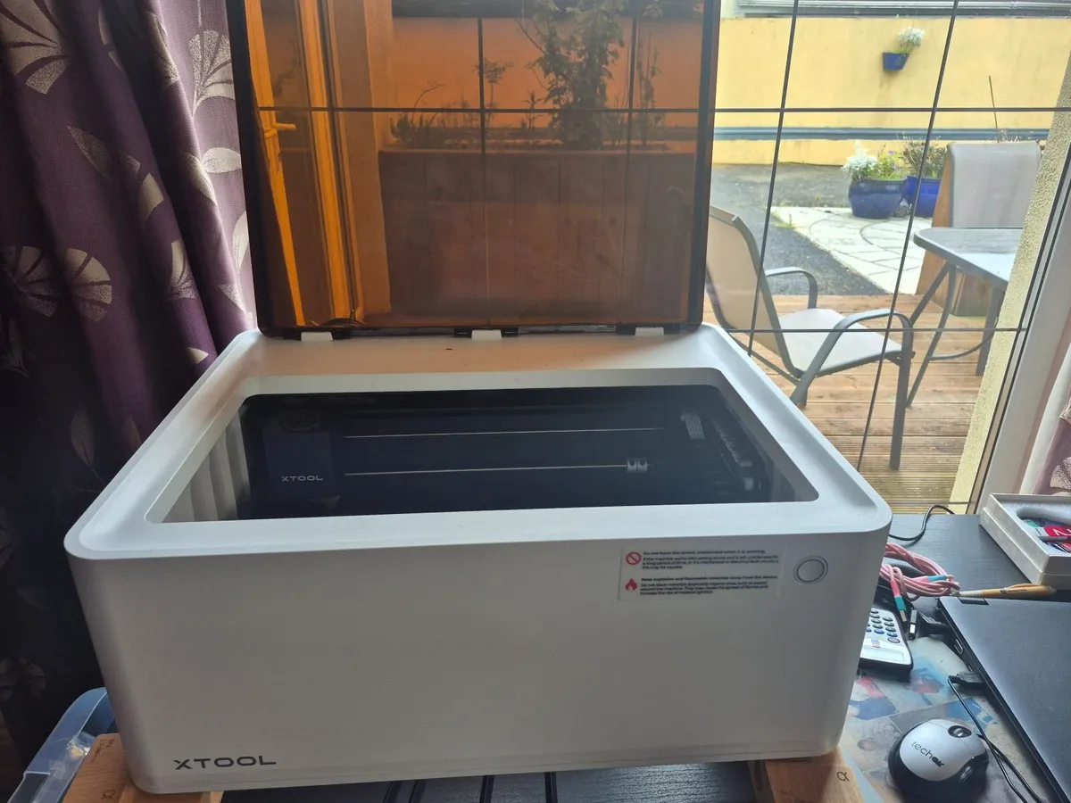 Lazer engraver - Image 1