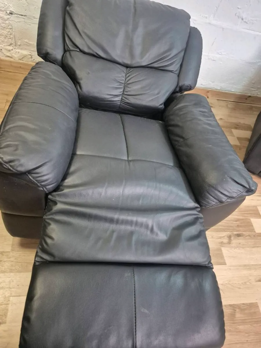 Single Recliner lazyboy chair ,Delivery - Image 3