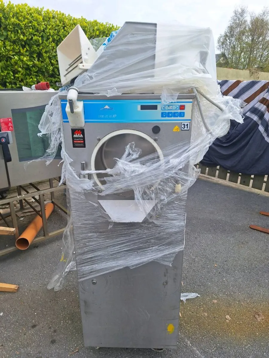 Ice cream machine - Image 1