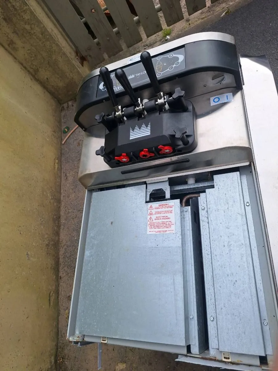 Ice cream machine - Image 2