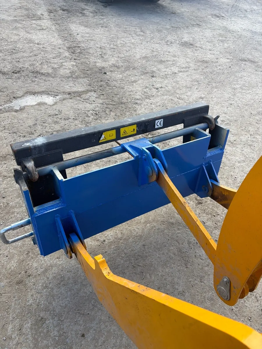 Wheel loader - Image 3