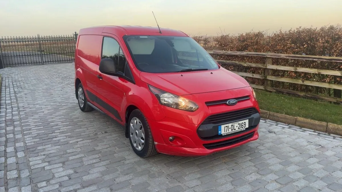 2017 ford transit connect - Image 1
